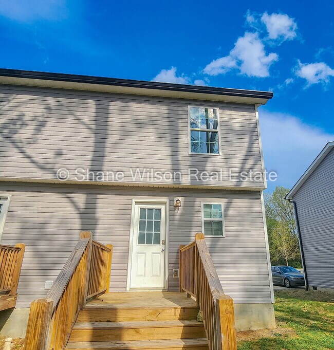 Building Photo - "Charming Rocky Face Duplex: Spacious 2-Be...