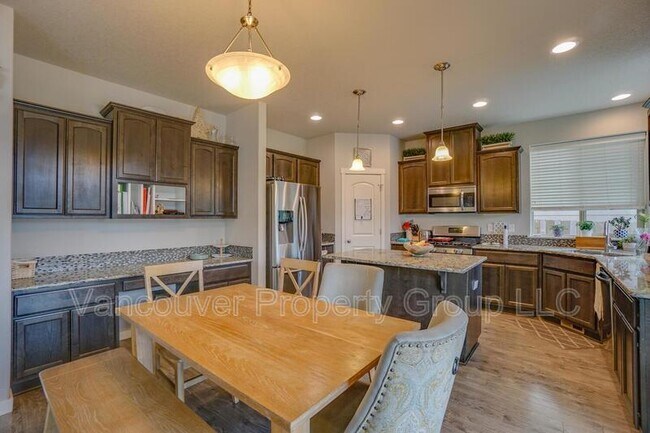 Building Photo - 14303 NE 107th St