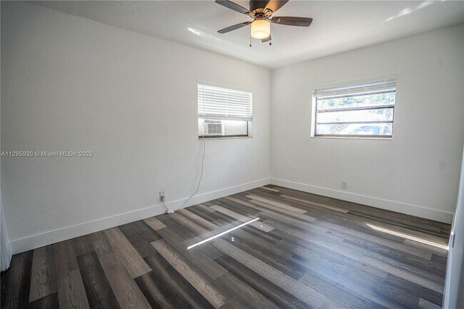 Building Photo - 1110 NW 6th Ave