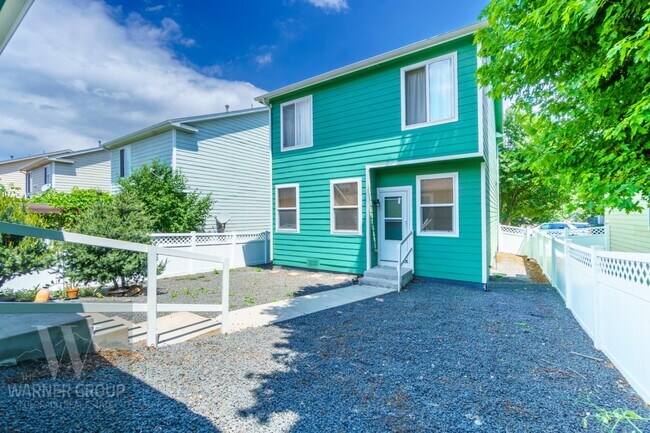 Building Photo - 2147 Falkirk Dr