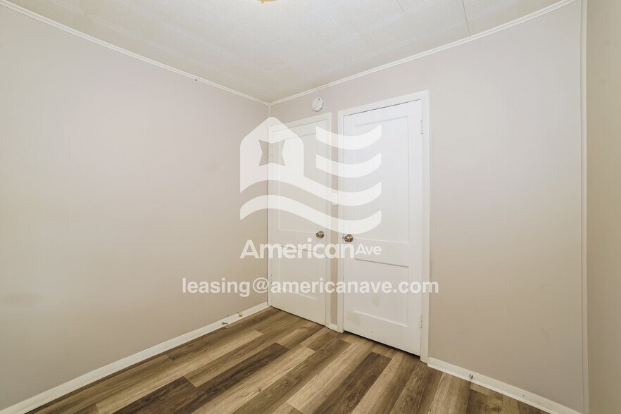 Building Photo - 2920 N Mission Rd