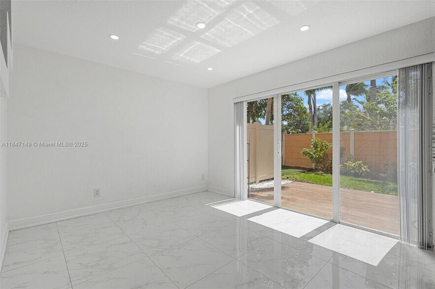 Building Photo - 2350 SW 86th Way