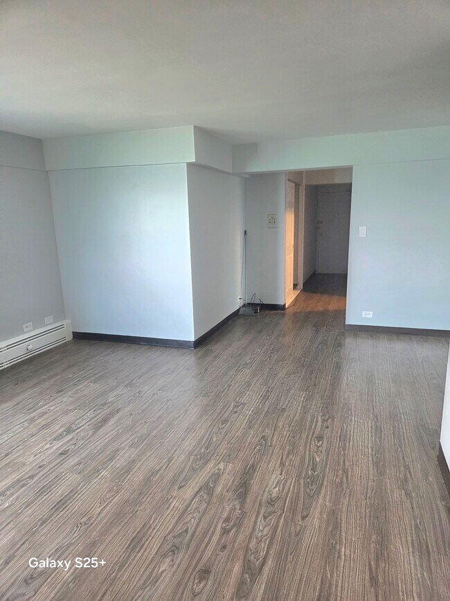 Building Photo - Lake Terrace Condominiums