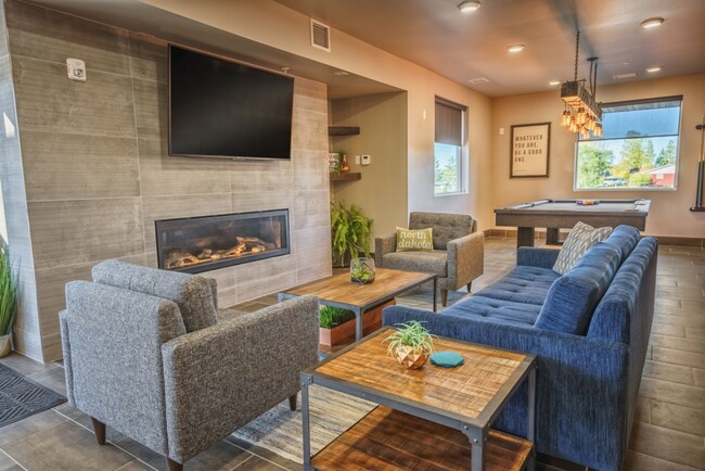 Building Photo - Live the U32 Lifestyle in this 4 Bedroom 2...