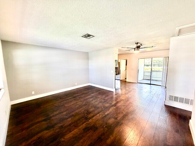 Building Photo - 2821 Duke Ln