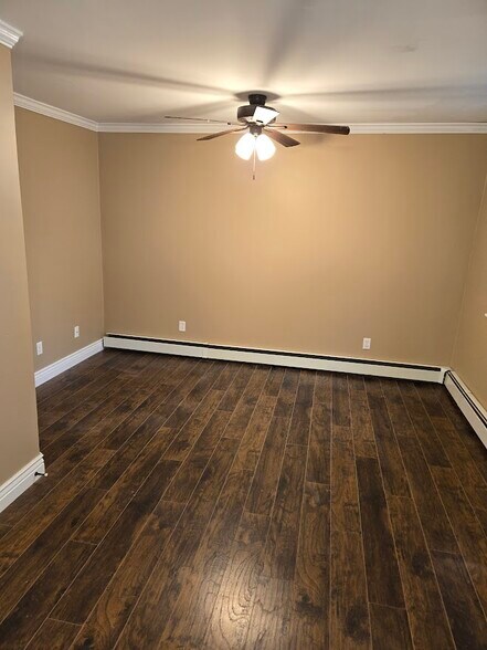 Bedroom - 84 S Main St