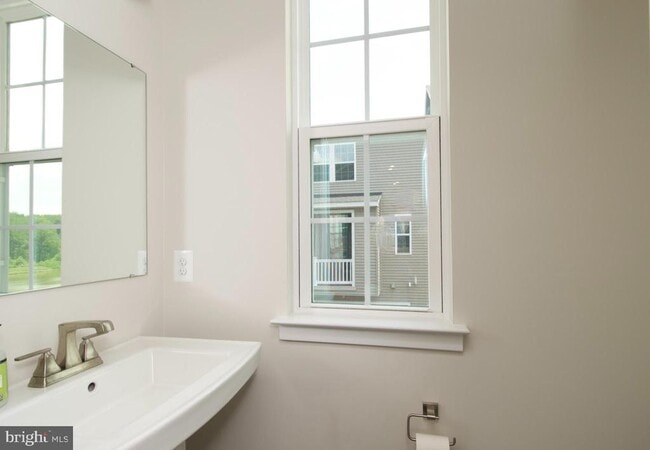 Building Photo - 11073 Meridian Hill Way