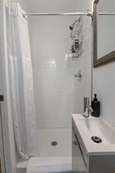 Building Photo - 2490 Main St