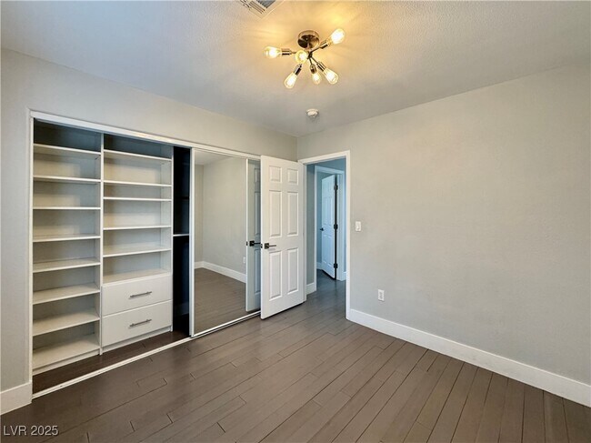 Building Photo - 248 Crystal Rose Ct