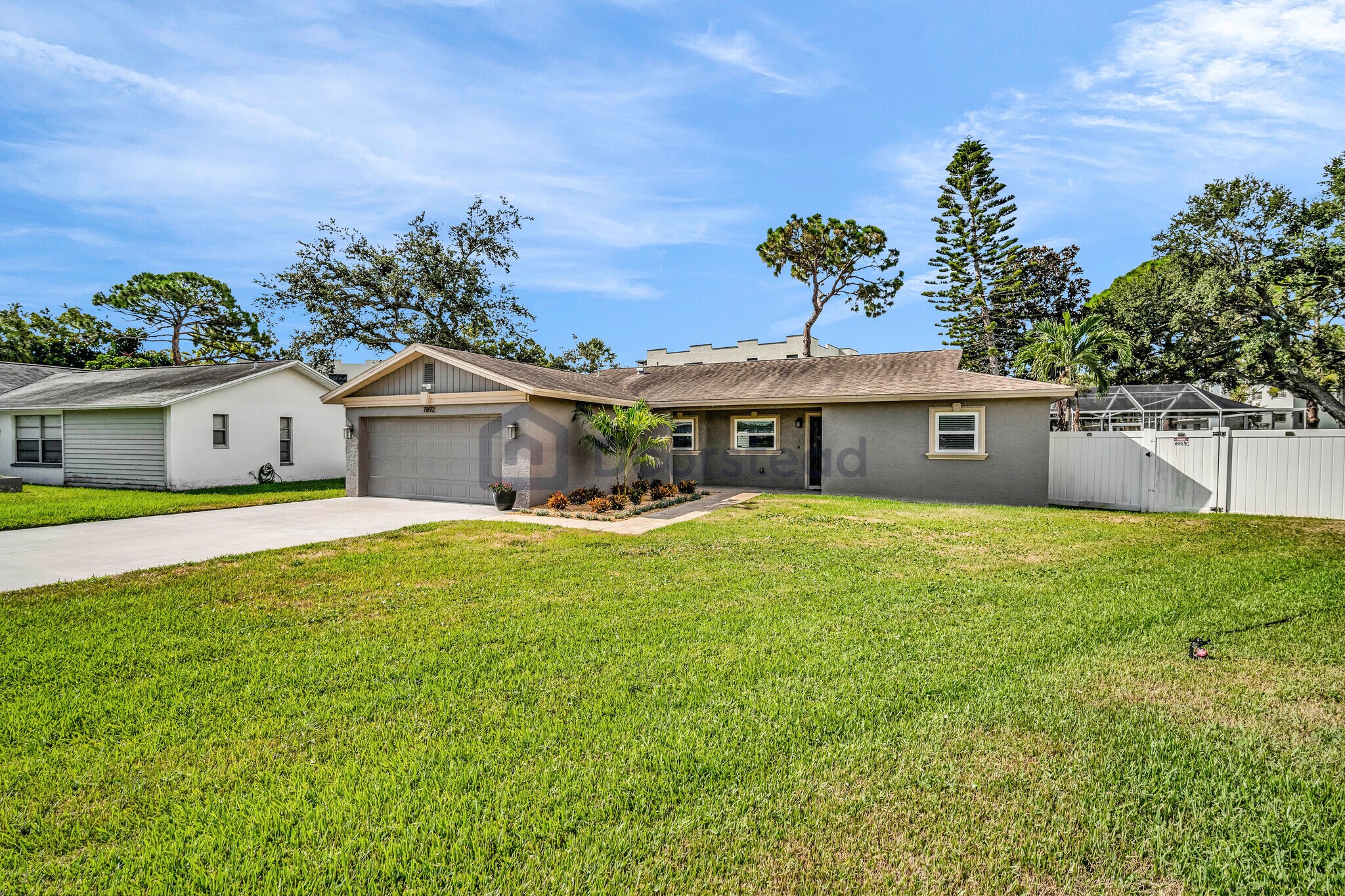 Building Photo - 7892 Sundown Dr