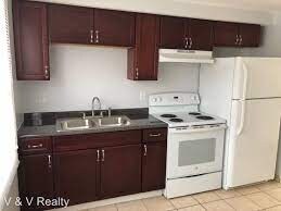 Building Photo - 1125 Vine St