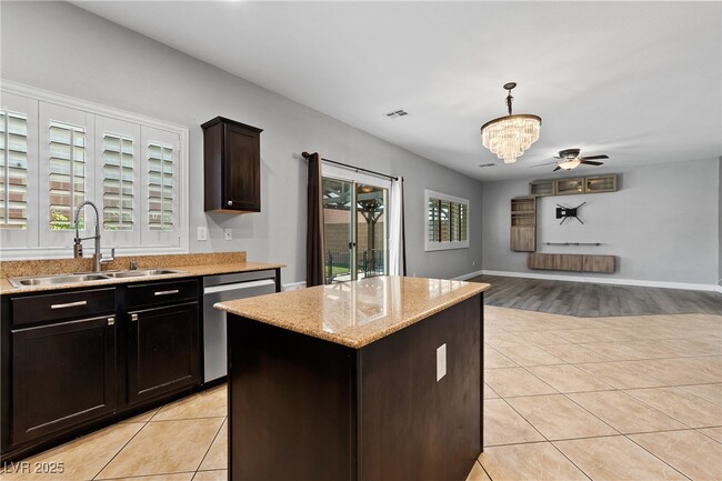 Building Photo - 10206 Gibson Isle Dr
