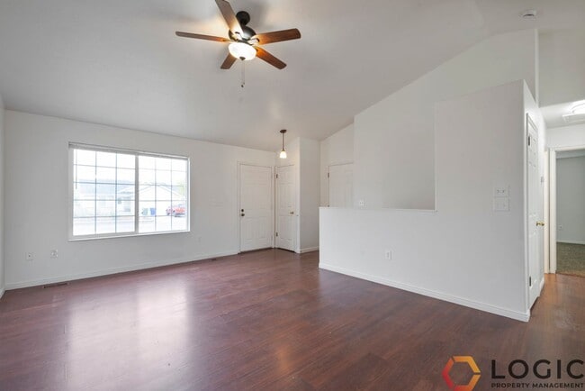 Building Photo - 126 W 475 S