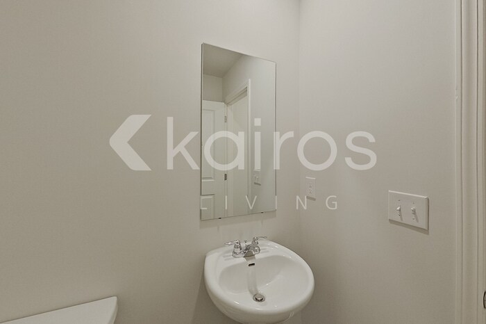 Building Photo - 125 Highpoint Ct