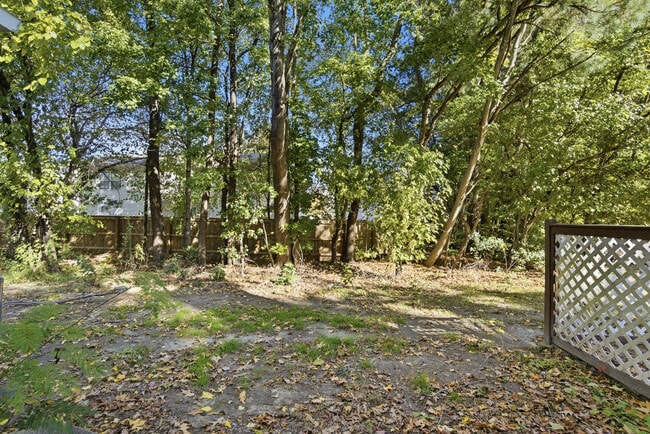 Building Photo - 55 Treasure Key