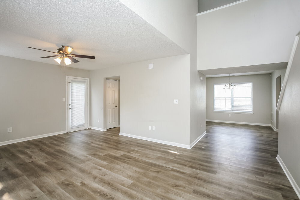 Building Photo - 15341 Ten Point Dr