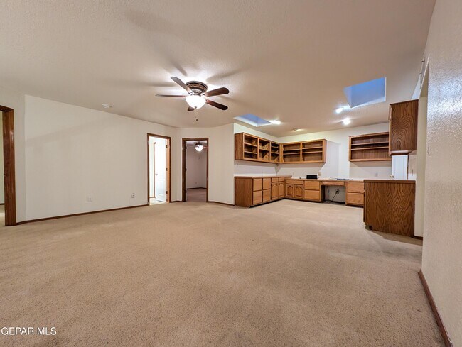 Building Photo - 11820 Pueblo Seguro Way