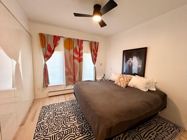 Building Photo - PRAGER DUPLEX