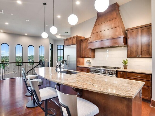 Building Photo - 4212 Serene Hills Dr