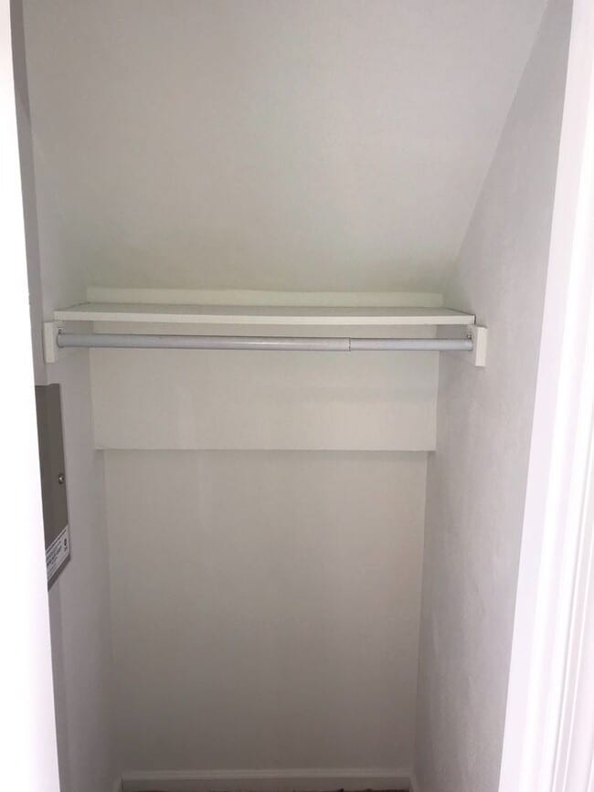 Building Photo - Oakbrooke Meadows