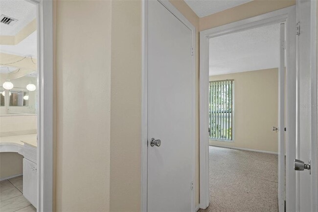 Building Photo - 7403 Populus Dr