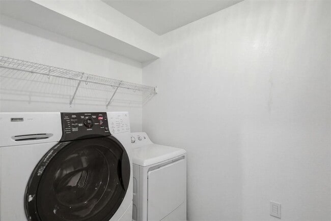 Building Photo - 13132 Briarcreek Loop