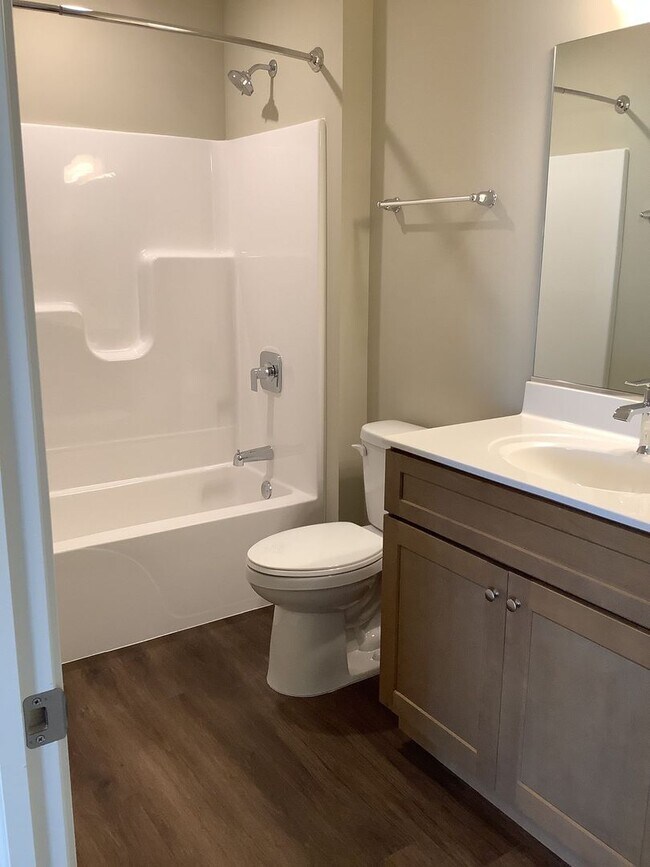 Building Photo - Douglas Fir-2Br/2Ba Rental Home-Second Floor