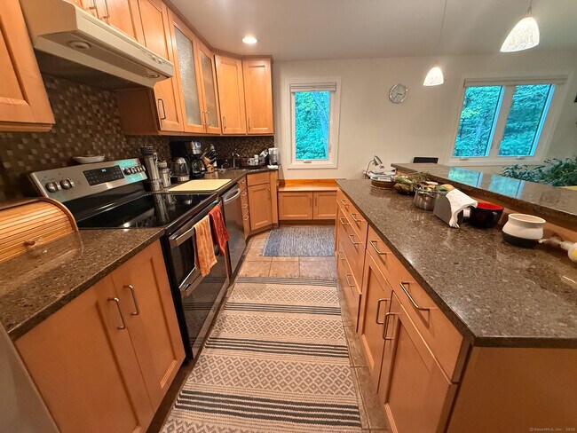 Building Photo - 57 Songbird Ln