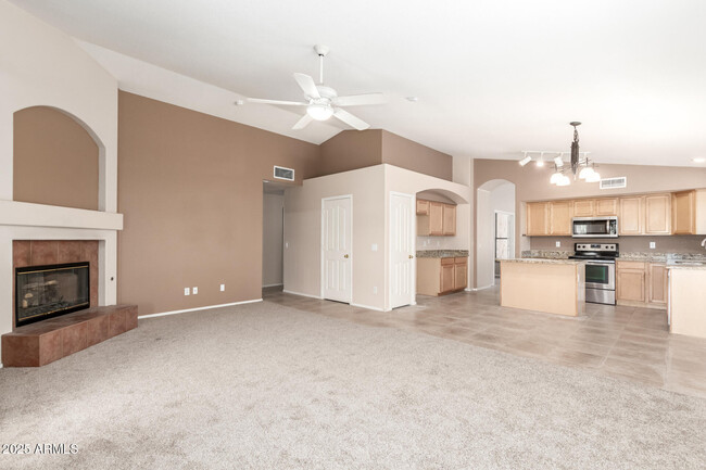 Building Photo - 4431 E Melinda Ln