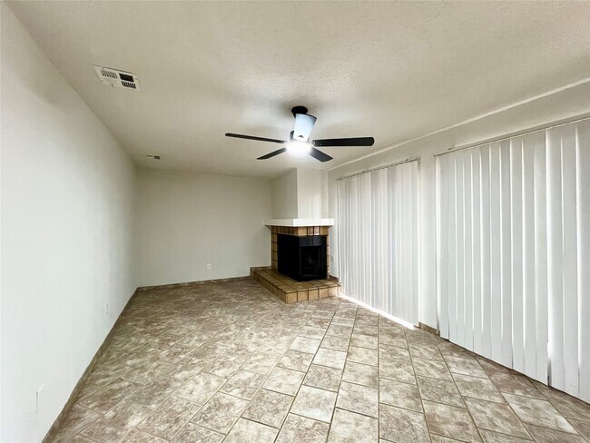 Building Photo - 9317 Pagewood Ln