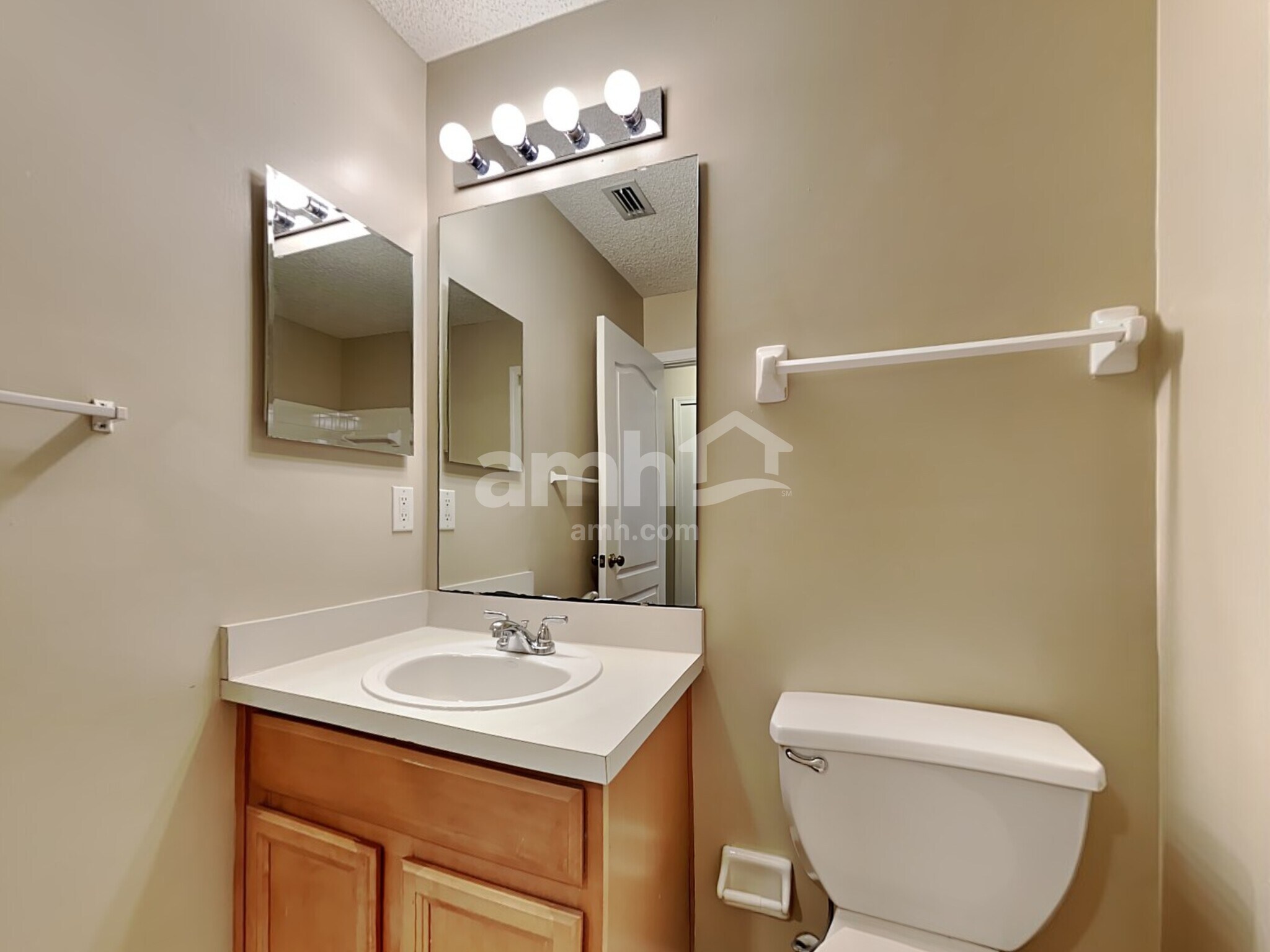 Building Photo - 6521 Skyler Jean Dr