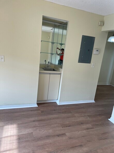 Building Photo - 3373 Cedar Springs Pl