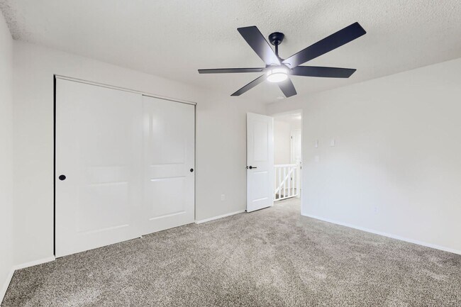 Building Photo - 14115 Admiralty Way