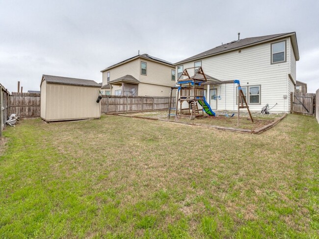 Building Photo - Charming 3BR w/Study House in Converse