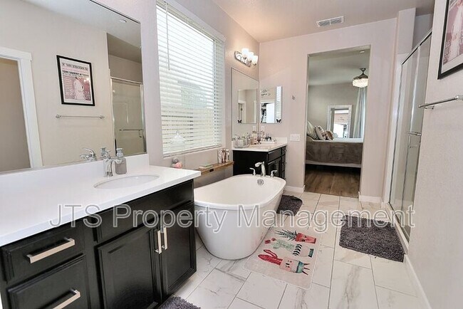 Building Photo - 12158 Byrony Ct