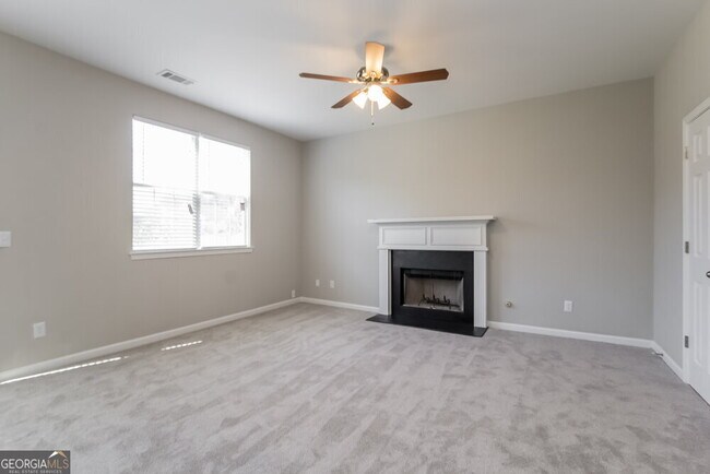 Building Photo - 6923 Silver Grass Ct