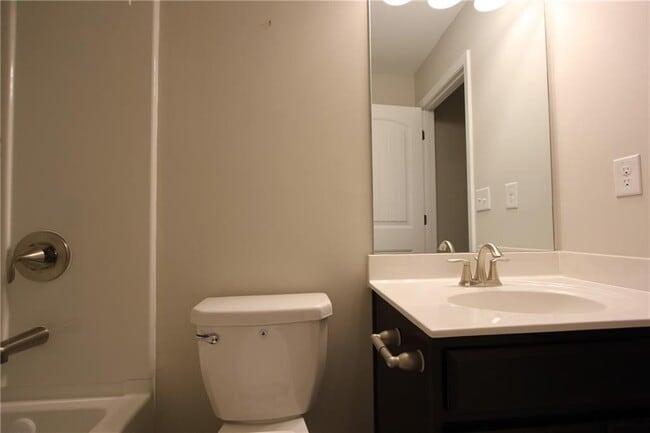 Building Photo - 1260 Elderwood Way