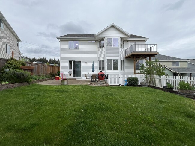 Building Photo - Elegant 5BR + Bonus Room Home with Bay Windows, Entertainment Room & Oversized Primary Retreat