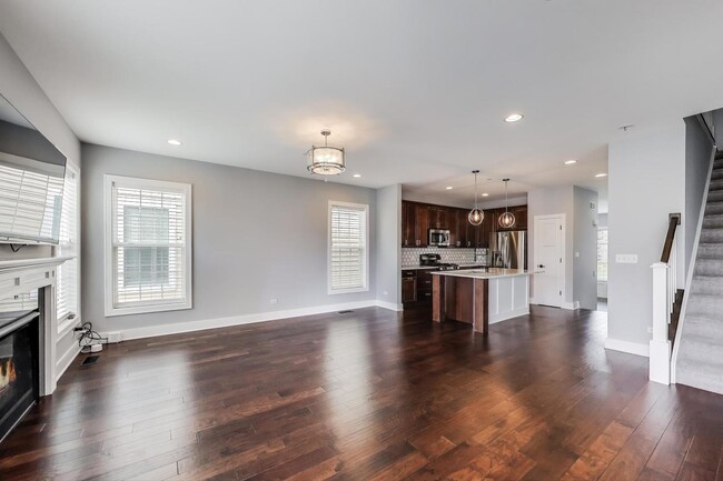 Building Photo - 10 N Dryden Pl