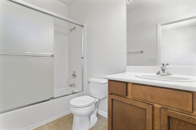 Building Photo - 2189 Beech Cir