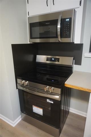 Building Photo - 2121 N Hickory St