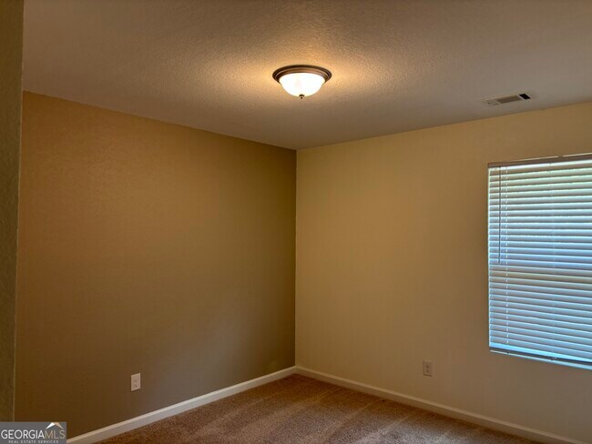 Building Photo - 283 Morning Dr