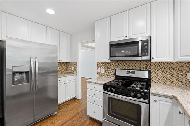 Building Photo - 620 Brook Landing Ct