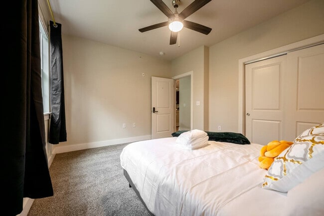 Building Photo - 7630 Solana Dr
