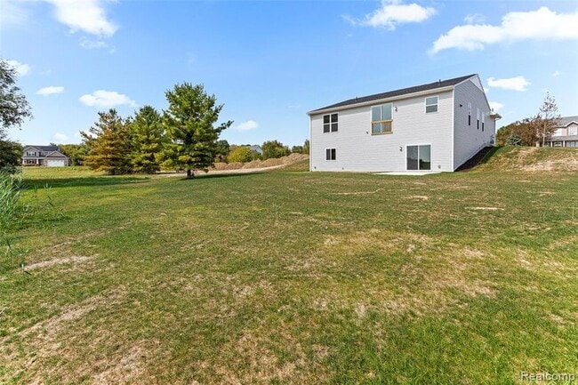 Building Photo - 711 W Windward Way