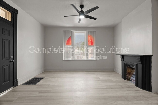 Building Photo - 4038 California Ave