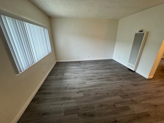 Building Photo - 3920 Redondo Beach Blvd