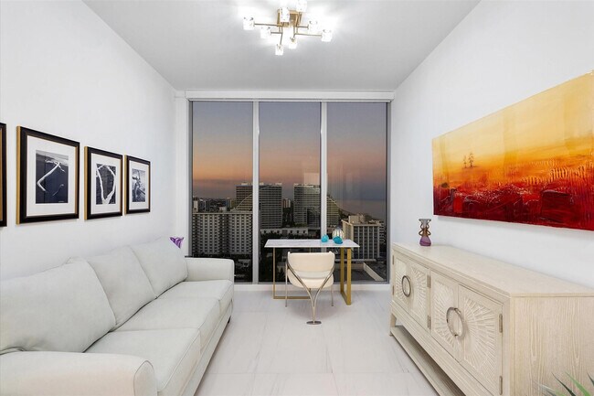 Building Photo - 151 N Seabreeze Blvd