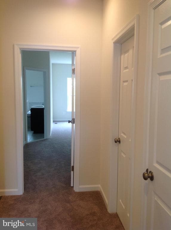 Building Photo - 204 Upper Brook Terrace