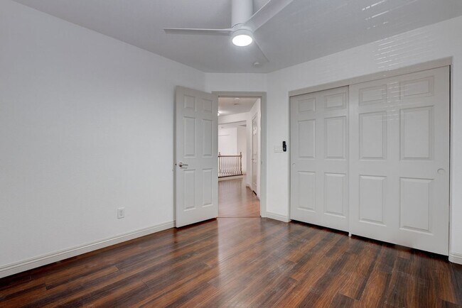 Building Photo - 9931 Rockside Ave